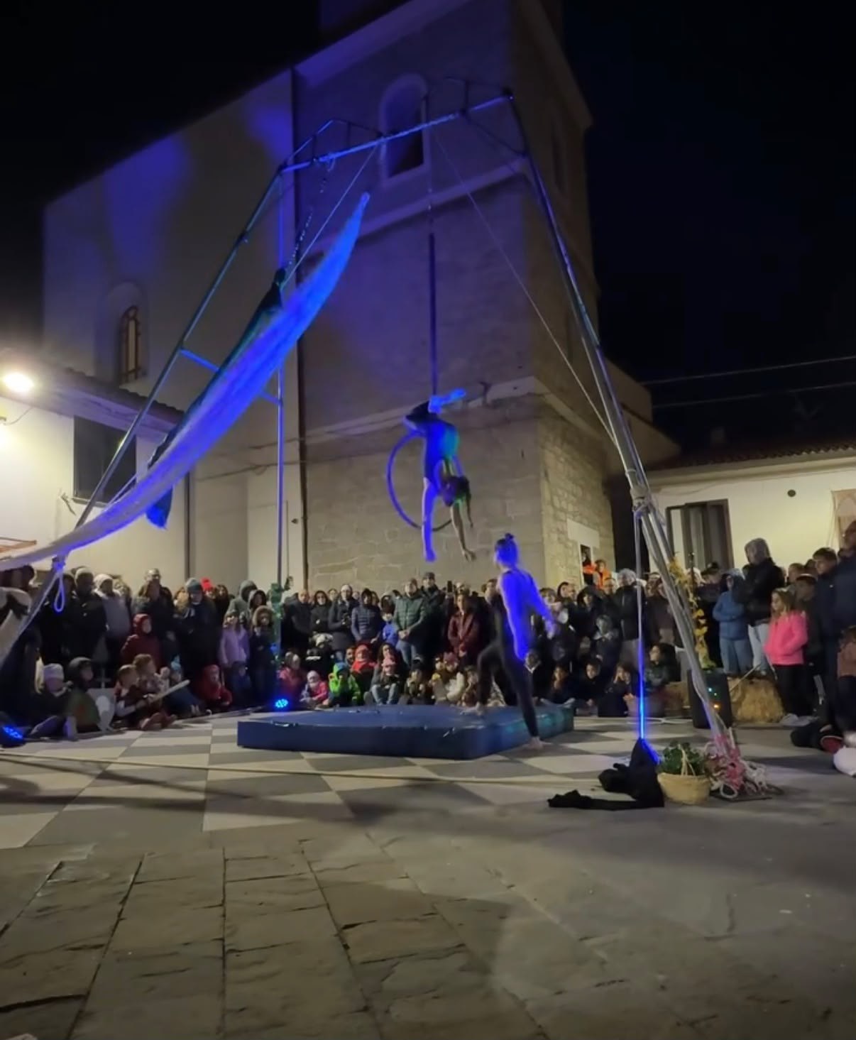 Acrobatica aerea e momenti di Aerial Move — foto 3