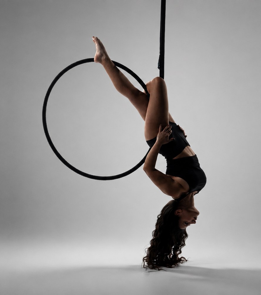 Angela Carbone al cerchio aereo